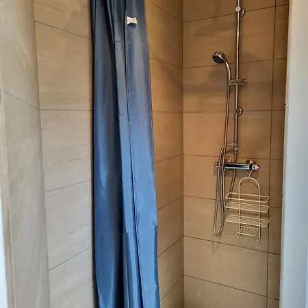 别墅 Grande Bord De *