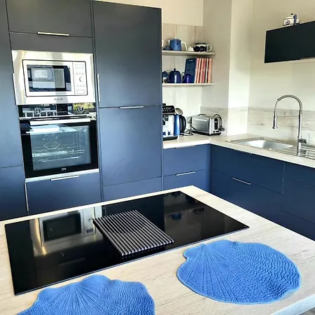 Charmante De Bord De Saint-Germain-sur-Ay