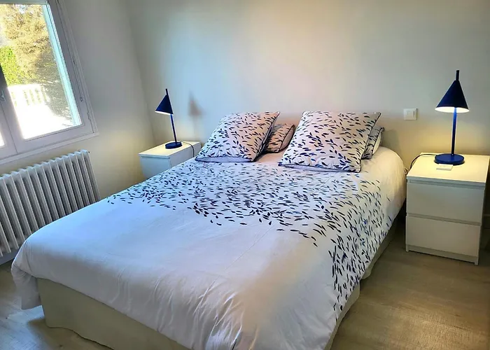 Charmante De Bord De *