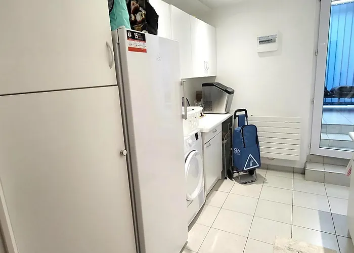 Charmante De Bord De *